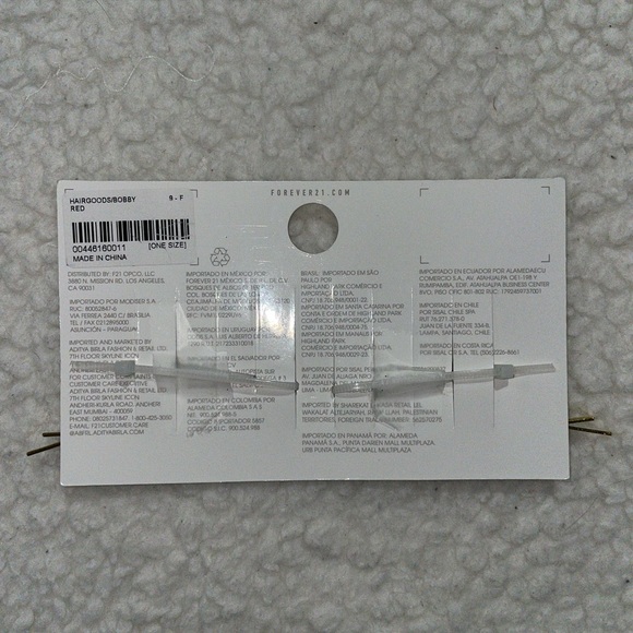 Devil Horn Bobby Pin Set - Picture 3 of 3